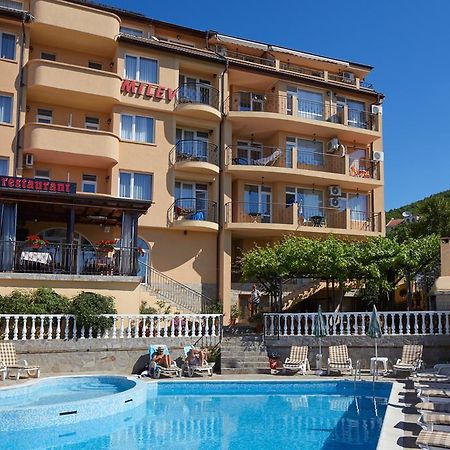 Family Hotel Milev Sveti Vlas Luaran gambar