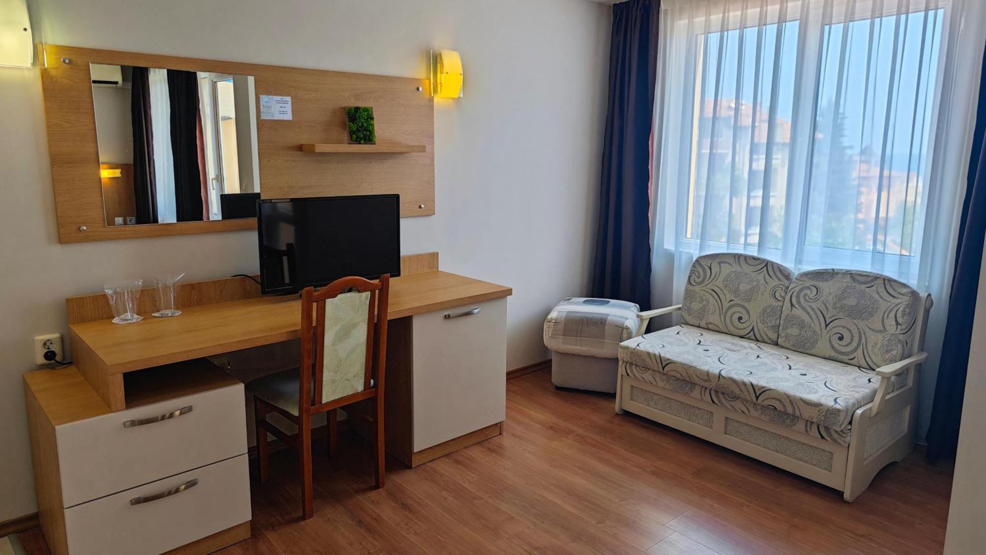 Family Hotel Milev Sveti Vlas Luaran gambar