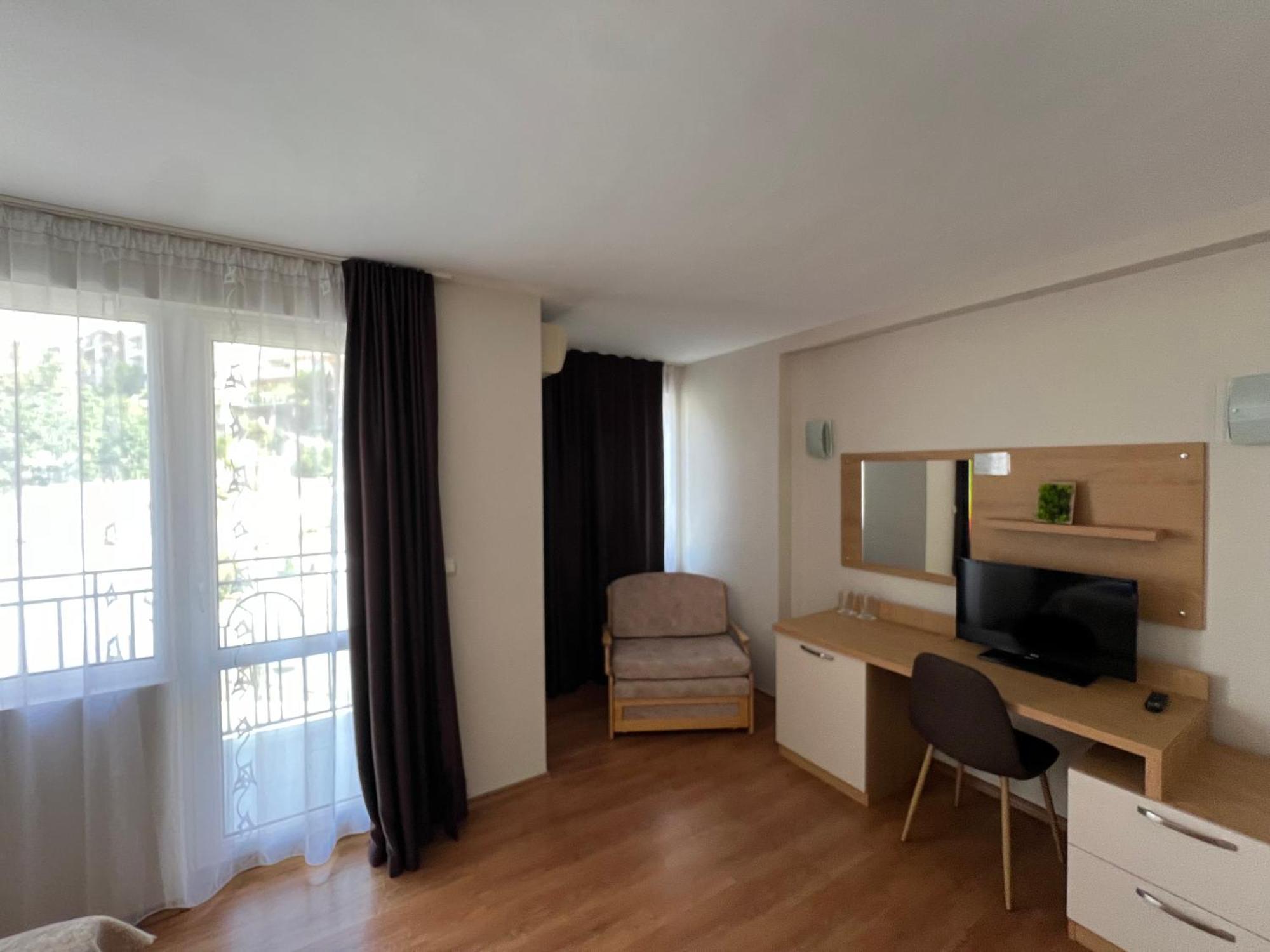 Family Hotel Milev Sveti Vlas Luaran gambar