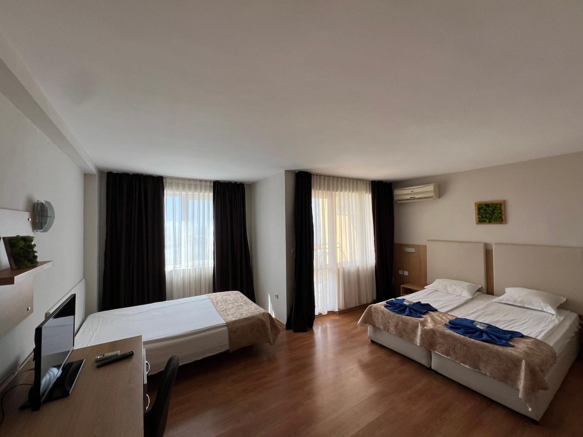 Family Hotel Milev Sveti Vlas Luaran gambar