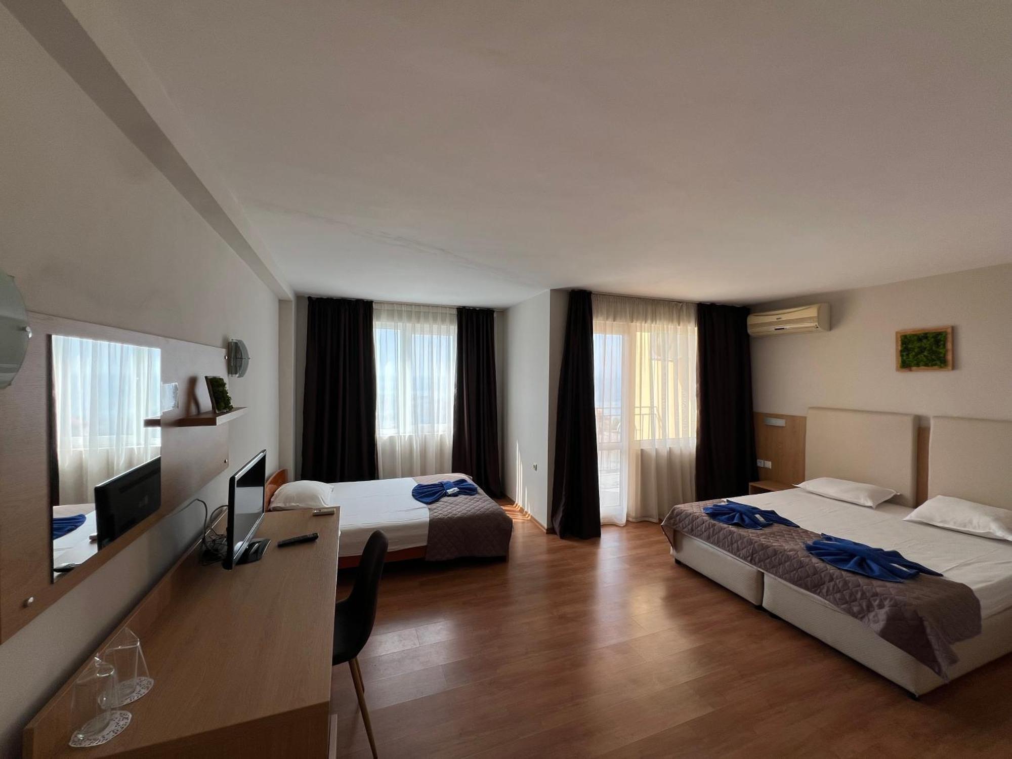 Family Hotel Milev Sveti Vlas Luaran gambar